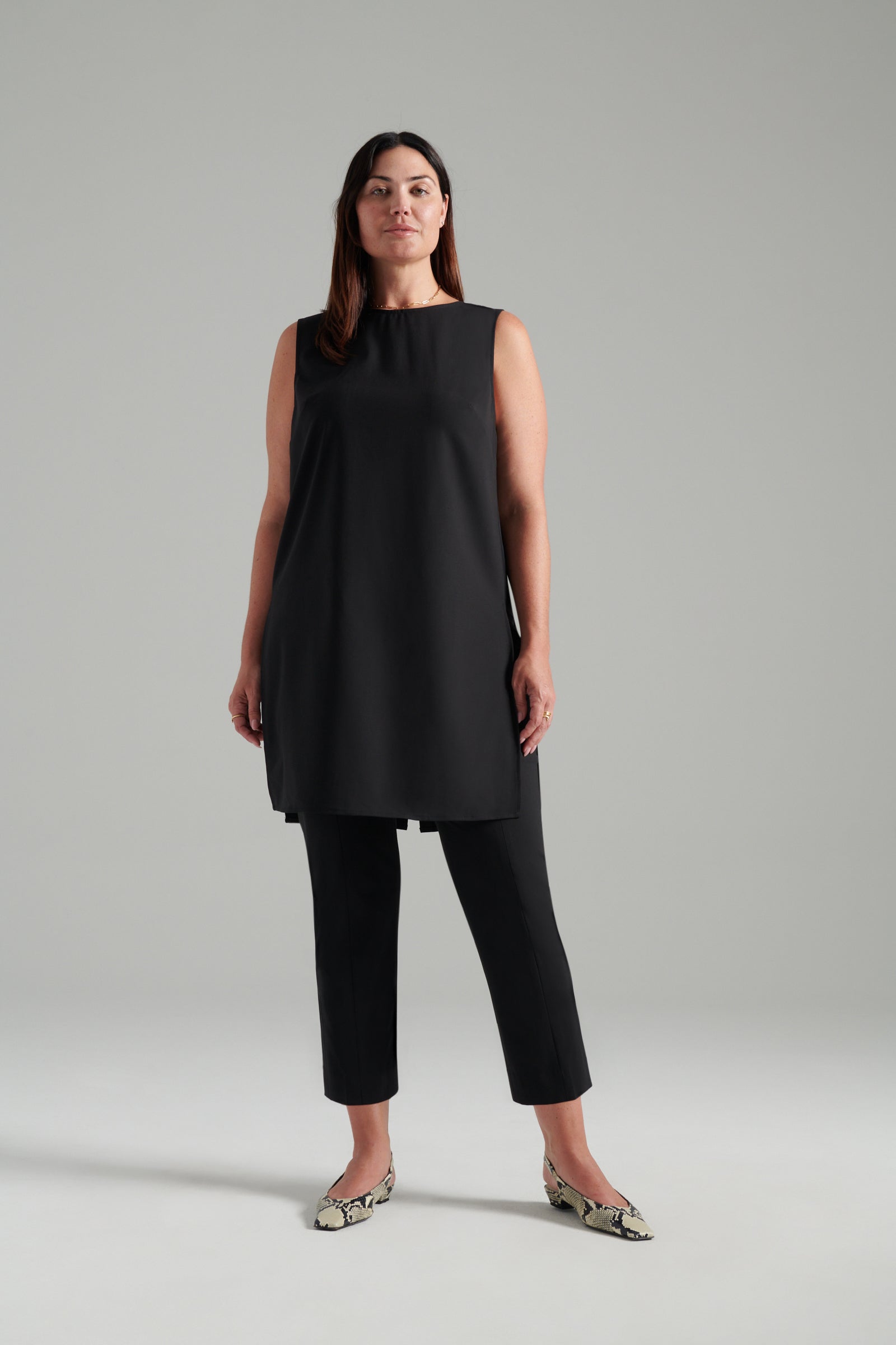 Black | Lucie tunic | front