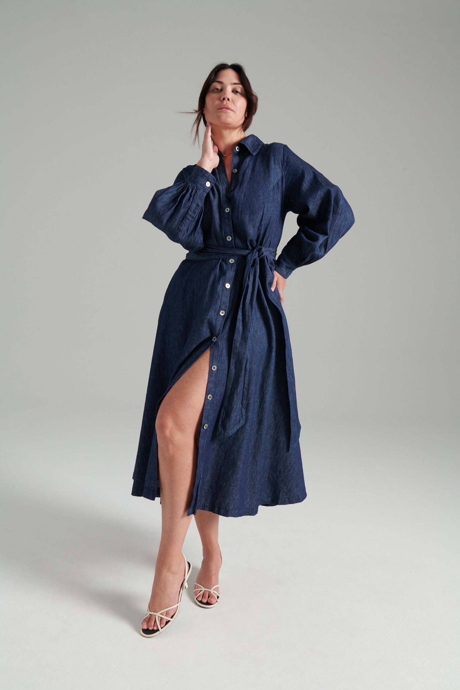 Medium Wash | Oli denim shirtdress | alt1