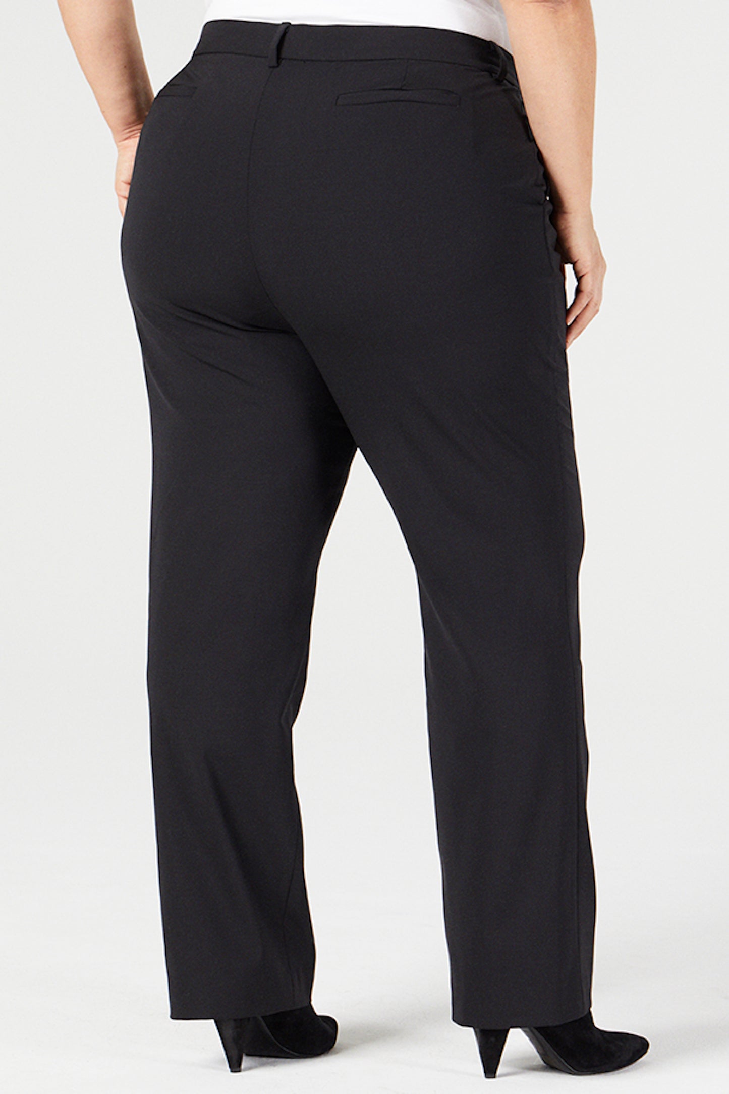 Black | Greer Classic Pants - Shape B - Rear View | Model is a Pari Passu Fit B4